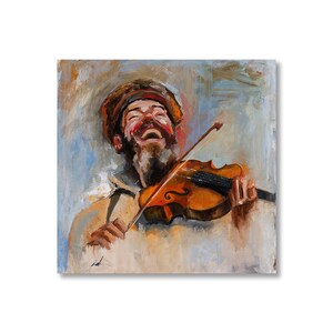 Puede incluir: Una pintura al &oacute;leo sobre lienzo que representa a una persona barbuda con una gorra marr&oacute;n, riendo mientras toca un viol&iacute;n de madera. La obra presenta pinceladas expresivas y visibles en tonos marr&oacute;n, beige, azul y blanco, con una firma en la parte inferior izquierda.