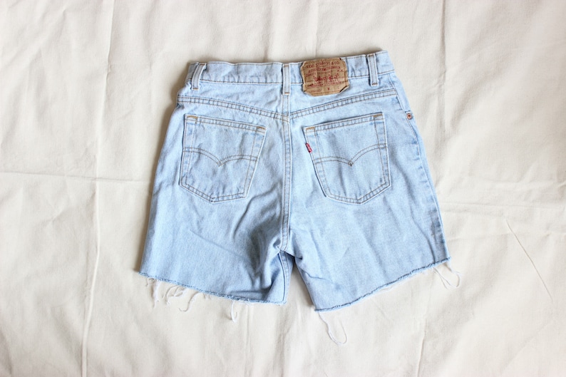 levis light wash shorts