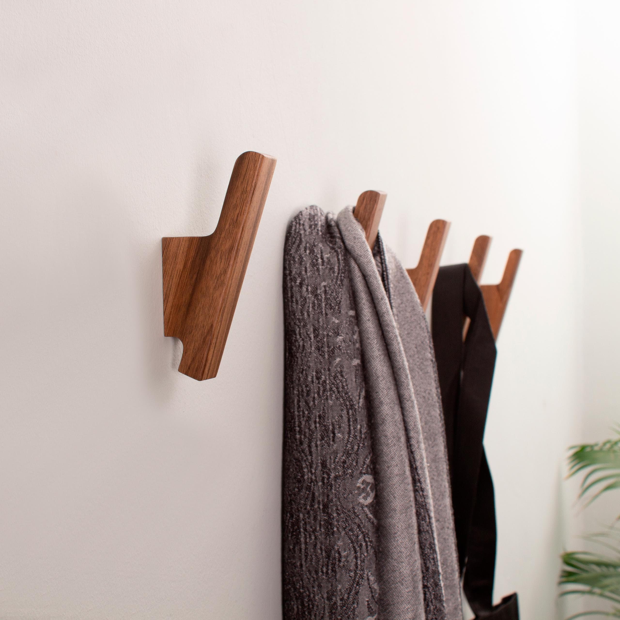 Alle houten wandhaken: Kapstok haken hout - Zelfklevende haakjes - Plakhaakjes - Walnoot - Rond