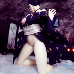 Elegant Japanese Girl Beauty Figure 1/4 Scale Collectible Model Exquisite Real Kimono Art Statue Adult Anime Enthusiast Gift image 9