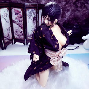Elegant Japanese Girl Beauty Figure 1/4 Scale Collectible Model Exquisite Real Kimono Art Statue Adult Anime Enthusiast Gift image 2
