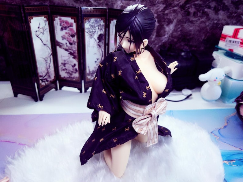Elegant Japanese Girl Beauty Figure 1/4 Scale Collectible Model Exquisite Real Kimono Art Statue Adult Anime Enthusiast Gift image 2