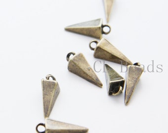 20 Pieces Antique Brass Tone Base Metal Charm - Pyramid - Spike 16x5mm (26516Y-J-456)A41