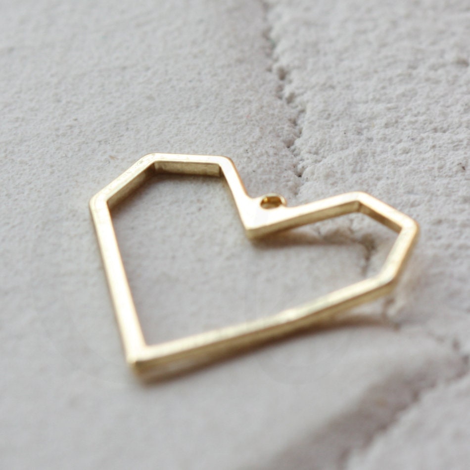 Solid Brass Charm - Heart 20mm (4423C-Q-53) - Etsy Canada
