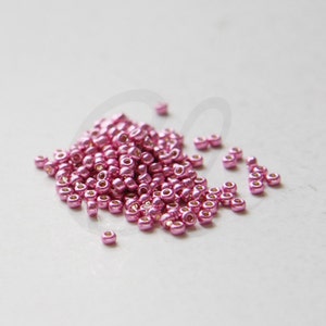 11-4210, Miyuki 22g Duracoat Galvanized Hot Pink 11-4210, Miyuki 22g Duracoat Galvanized Hot Pink