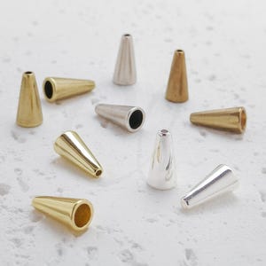 プレミアムメッキソリッド真鍮ビーズシームレスコーン - 12.4 x 6 mm (4918C-9)
