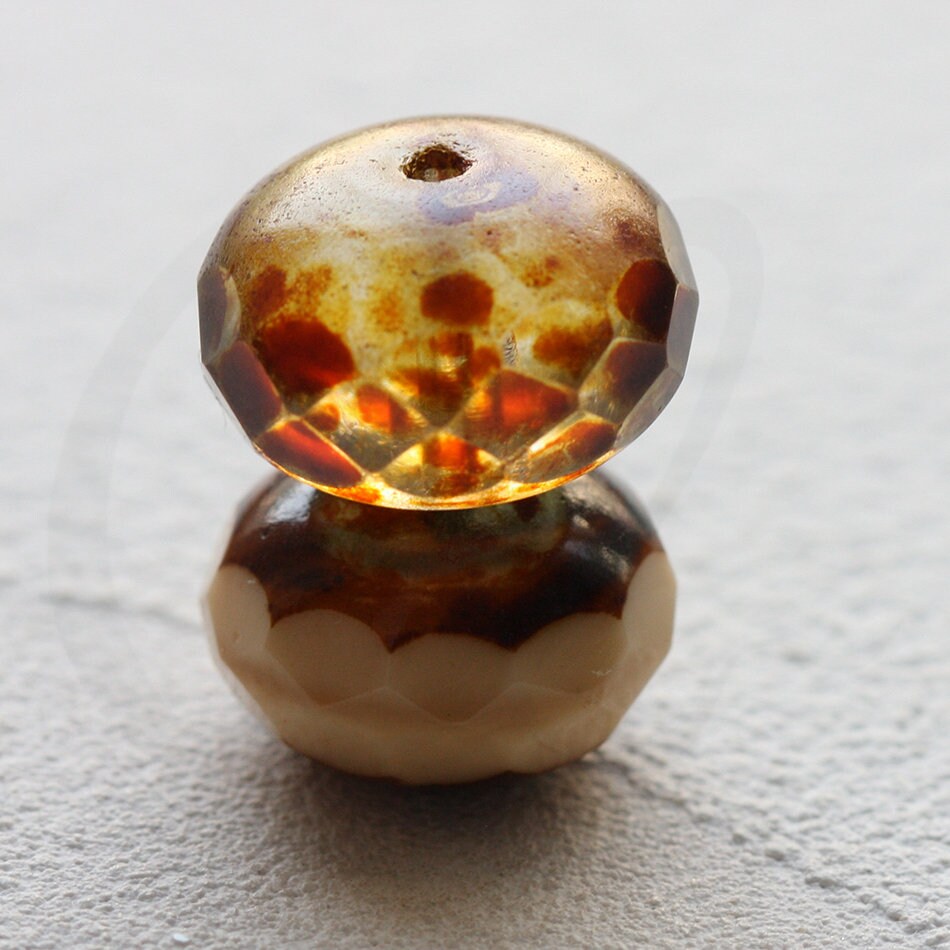 2 Pieces Czech Fire Polish Faceted Donut --mix Crystal Cream