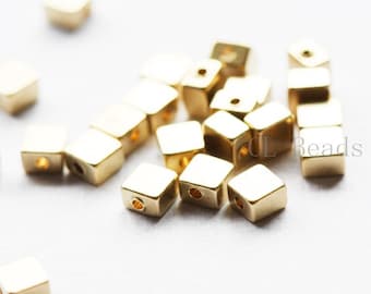 30 Pieces Raw Brass Spacers - Square 4x4x2.5mm (492C-S-224)