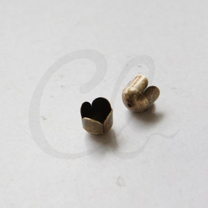 2 Pieces Antique Brass Bead Cap - Cone 8.5x8.5mm (3021C-N-207)