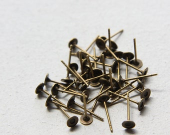 40 Pieces (20 Pairs) Antique Brass Earring Posts or stud -4mm pad (411C)