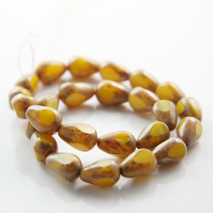 2 Pieces Czech Fire Polish Pear Shape  - Yellow Silk Marble Coated 8x12mm (CZH7-FP040900s)