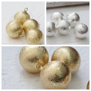 Brushed Brass Ball Pendant - 20mm (3998C)