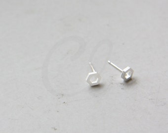 2 Pieces (One Pair) Premium Matte Silver Plated Brass Base Earring Post - Hexagon 5mm (3140C-N-247)