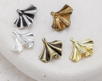 One Piece Premium Plated Casted Brass Charm - Leaf 17x18mm (4926C-3)