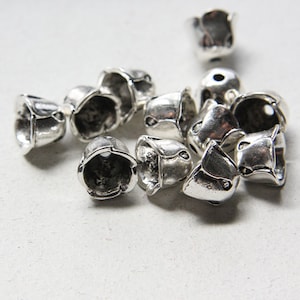 12 Pieces Oxidized Silver Tone Base Metal Cones-Cap 12x9mm (21302Y-A-382)A12