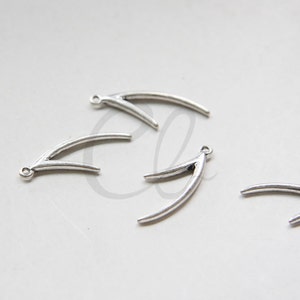 2 Pieces Oxidized Silver Tone Base Metal Charm - Branches 33x14mm (3108C-H-324)A40