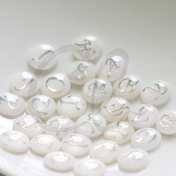 Natural Shell with Silver Alphabet - Cabochons - Alphabet - Lettre - Rond - NO Hole 10mm (G266B)