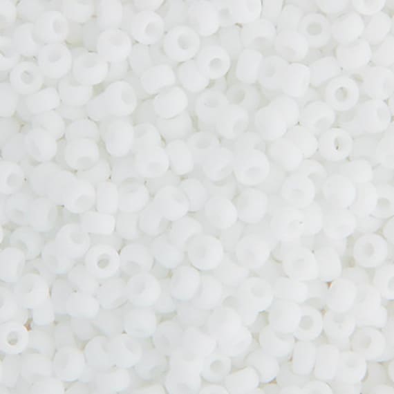 15-402F, Miyuki 8.2g Matte Chalk White 15-402F, Miyuki 8.2g Matte Chalk White