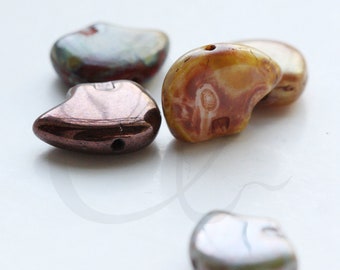 2 Pieces Czech Glass Bear Bead - Varies Colors 10mm (CZH14)