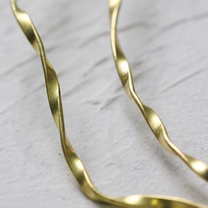 One Meter (3.28 Feet) Half-Hard Raw Brass Waved Wrapping Wire-2.5mm