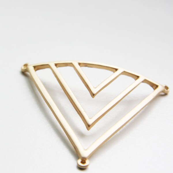 One Piece Matte 16K Gold Plated Base Metal Pendant - Triangle 55x47mm (29C-Q-27)