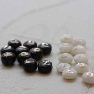 2 Piezas Concha Natural con Cuentas de Número de Oro- Espaciador de Hojaldre - Número de Doble Cara - Hojaldre Redondo 8mm (G371)