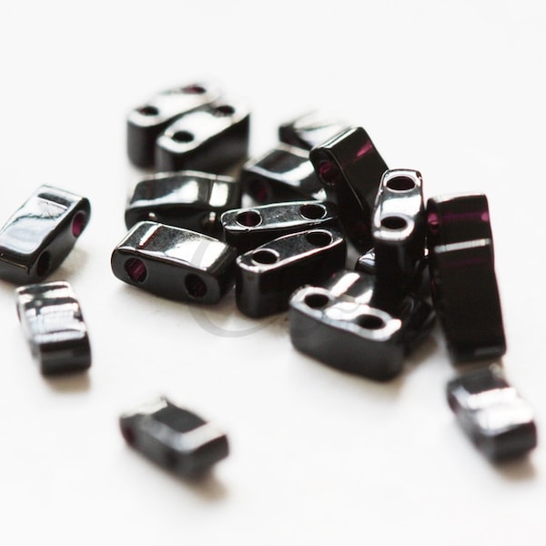 5 Grams Japanese Miyuki Tila Half Cut Beads-Black Opaque (HTL401) Ship from Canada