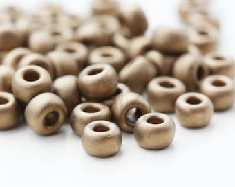 10 gramów japońskich koralików Miyuki 6/0 - matowy metaliczny ciemny brąz - 4 mm (6M4-2006-M-535)