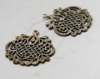 2 Pieces Antique Brass Charm - Filigree Flower 28x26mm (9676Z-G-433)A24