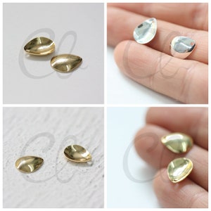 Solid Brass Curved Teardrop Charm - 12x9mm (4077C-F-210)