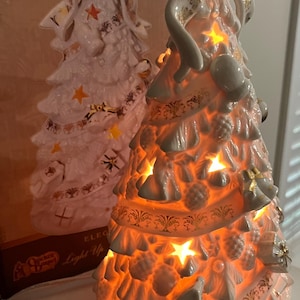 Cracker Barrel Elegant Collection Light Up Christmas Tree