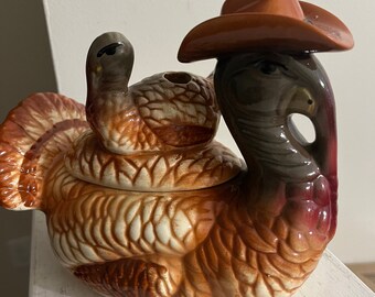 Anthropomorphic Turkey Gravy Boat Wearing a Cowboy Hat