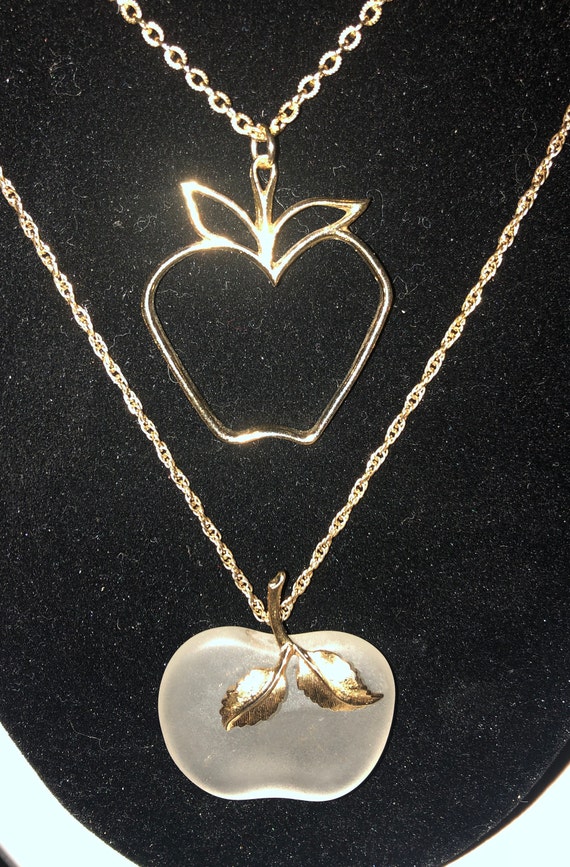 Vintage Avon Frosted Apple Pendant Necklace - image 1