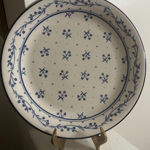 Vintage Provence Bouquet Blue Round Platter