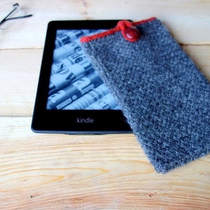 Tweedy Kindle Cover PDF Knitting Pattern image 1