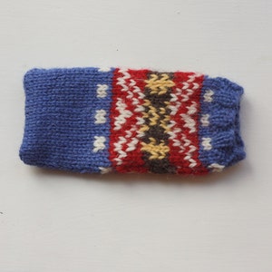 Fair Isle iPhone Sock PDF knitting pattern image 3