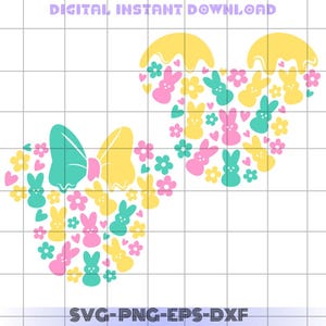 Puede incluir: Un diseño digital que presenta un par de orejas de Mickey Mouse hechas de caramelos Peeps de color rosa pastel, amarillo y verde. Las orejas están rodeadas de pequeñas flores de color rosa pastel, amarillo y verde. El diseño incluye un lazo amarillo con un centro verde.