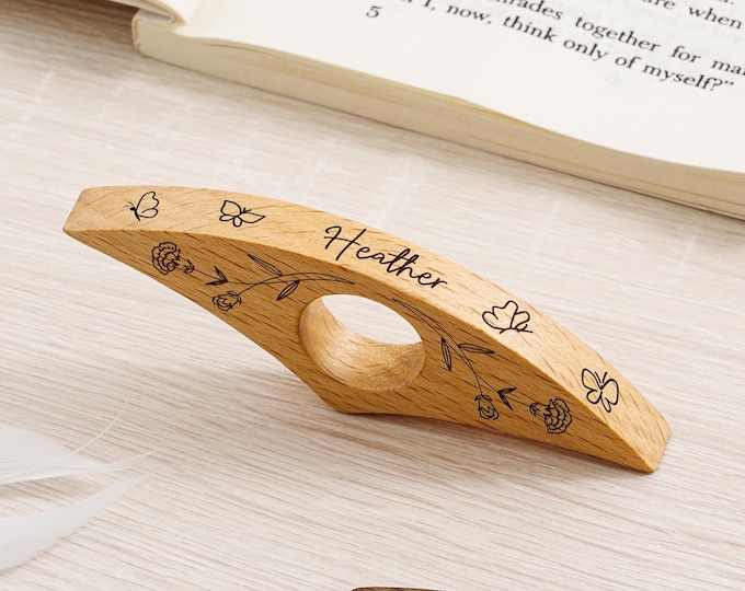 Personalized Wood Book Page Holder, Custom Thumb Page Holder, Wooden Page Spreader, Book Lover Gifts, Anniversary Birthday Gift for Her