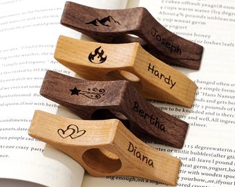 Personalized Book Thumb Page Holder, Custom Page Spreader, Engraved Bookmark, Reading Assistant, Anniversary Christmas Gift for Book Lovers