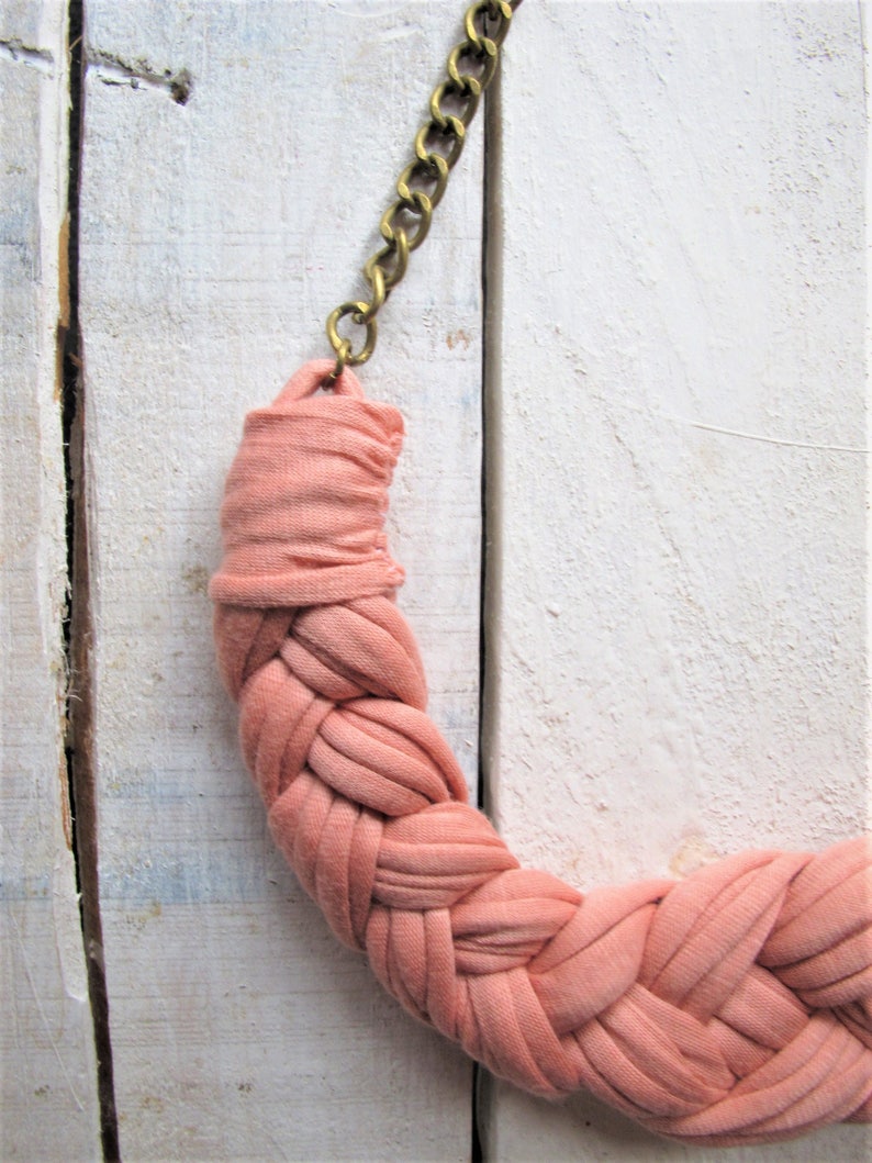 crochet necklace knitted necklace knotted necklace quartz pink necklace Pastel pink necklace cotton necklace tshirt yarn necklace.