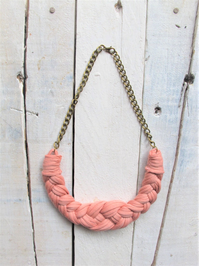 crochet necklace knitted necklace knotted necklace quartz pink necklace Pastel pink necklace cotton necklace tshirt yarn necklace.