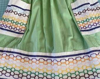 VTG Apron Embroidered