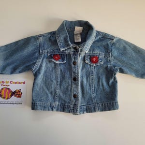 Vintage Y2K Oshkosh Denim Jacket Baby Girls Pinafore Embroidered Vintage 00s Baby Denim Jacket Age 6-12 months (6-9 & 9-12)