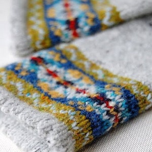 Grey Fair Isle Mitts Knitting Pattern image 1