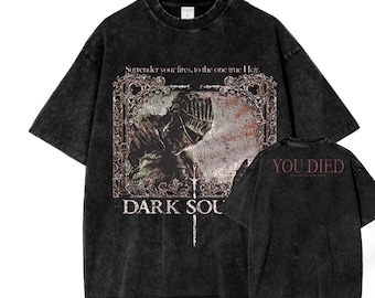 Camisa Souls con lavado vintage, inspirada en Soulsborne, estética de videojuego, estilo metalero