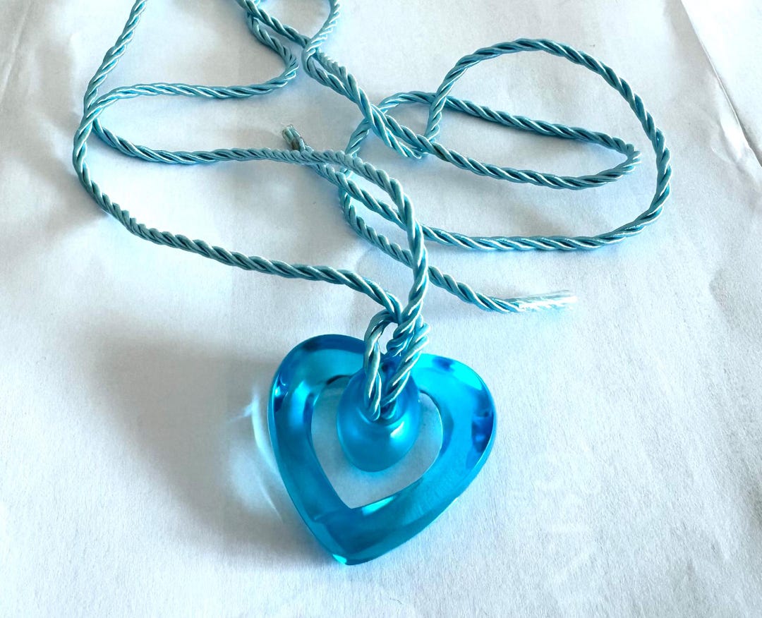 Collier Cœur Opalescent Lalique - Pendentif En Cœur Bleu Serti Cristal & Chaîne Argent 925