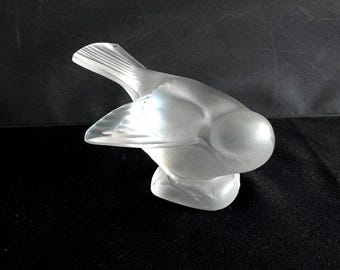 Vintage Lalique Crystal Sparrow Moineau Paperweight Bird Figurine