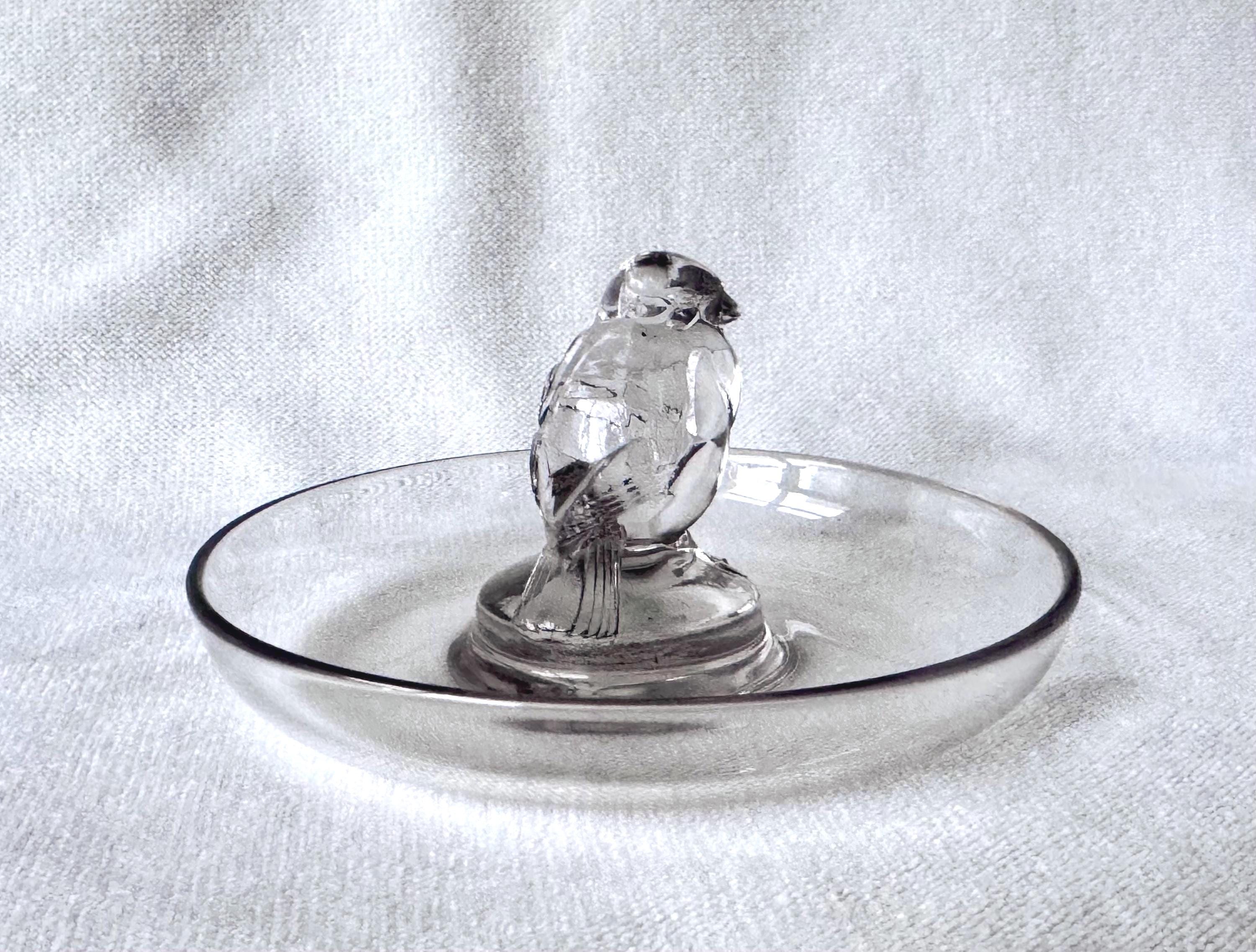 『LALIQUE』クリスタルガラス・リングトレイ雀 LALIQUE』クリスタルガラス・リングトレイ雀 Lalique Accessory Tray