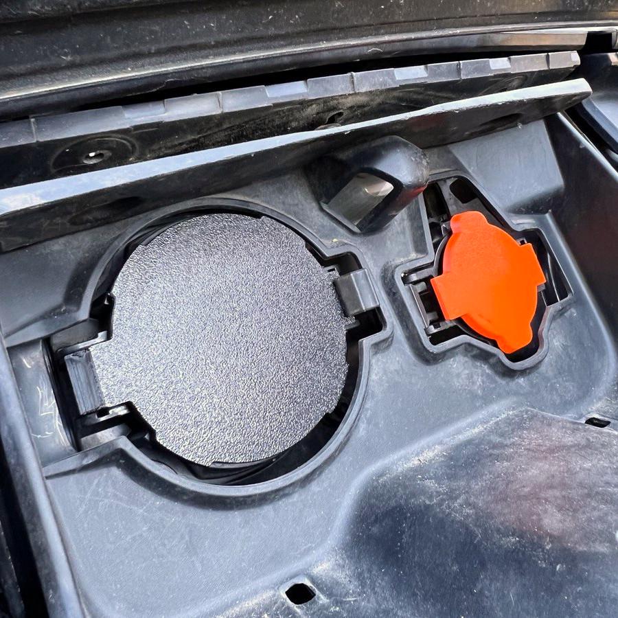 Nissan 発電ポートカバー NISSAN LEAF Charging Port Cover Assembly OEM 2013 - 2017 | eBay