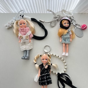 Süße Puppe Schlüsselanhänger, Y2K Tasche Zubehör, Rosa Puppe, Schwarzes Kleid Puppe, Hund Anhänger Tasche Dekoration, Y2K Taschenzubehör, entzückendes Puppengeschenk